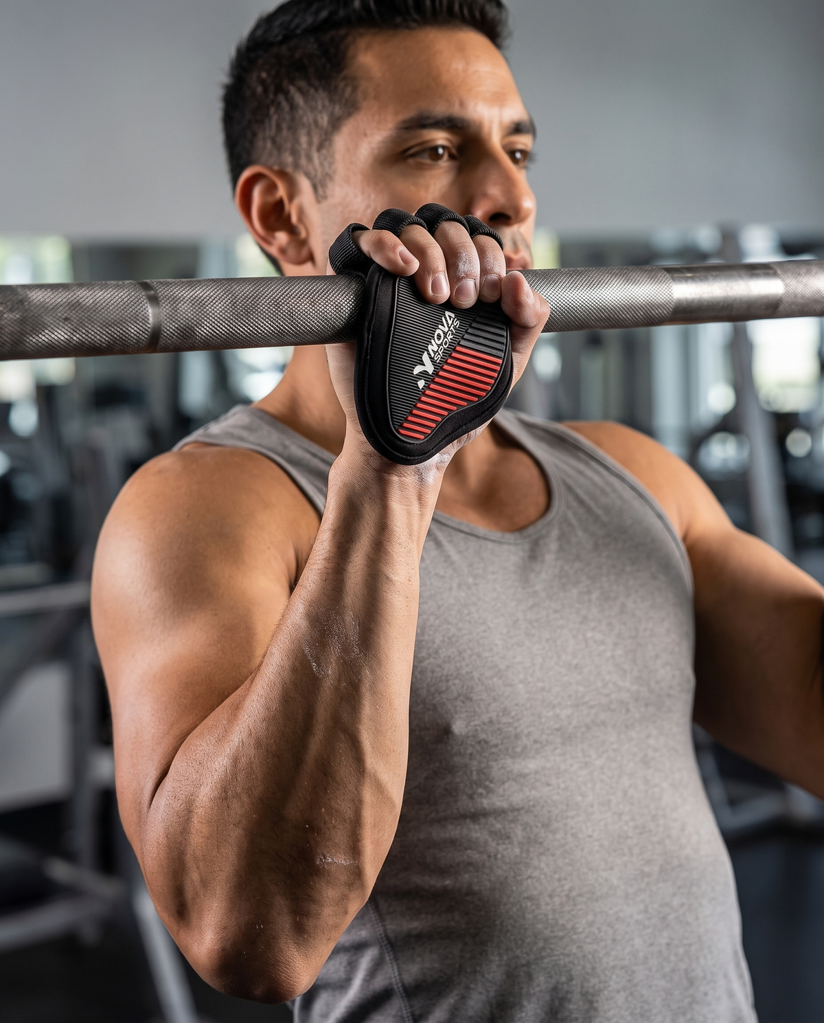 Black rubber gym grip pads with four finger loops — palm protection at Nova Sports Mauritius — Straps & Grips from Nova Sports Mauritius
