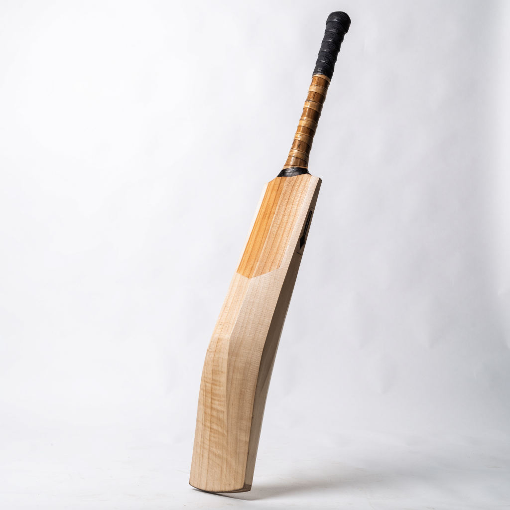 Wooden cricket bat with cane handle and rubber grip — cricket bats at Nova Sports Mauritius — Cricket from Nova Sports Mauritius
