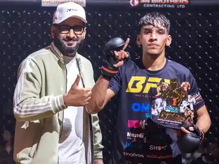Nova Sports presenting a winner's trophy at BFC Battle For Champions